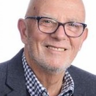 Barry was elected as a Councillor for St Leonards and St Ives in 2019.
